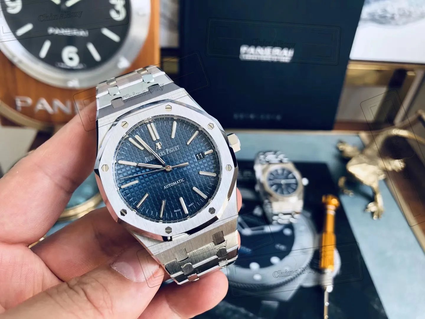 Audemars Piguet 15500ST.OO.1220ST.01