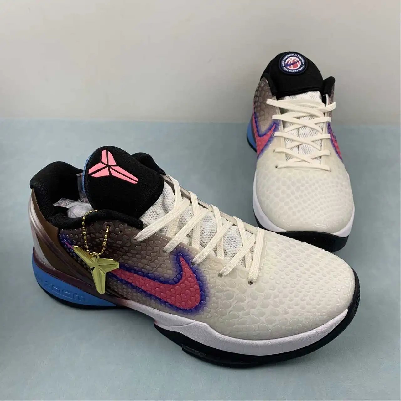 Nike Kobe CW2190-700 thumbnail 2