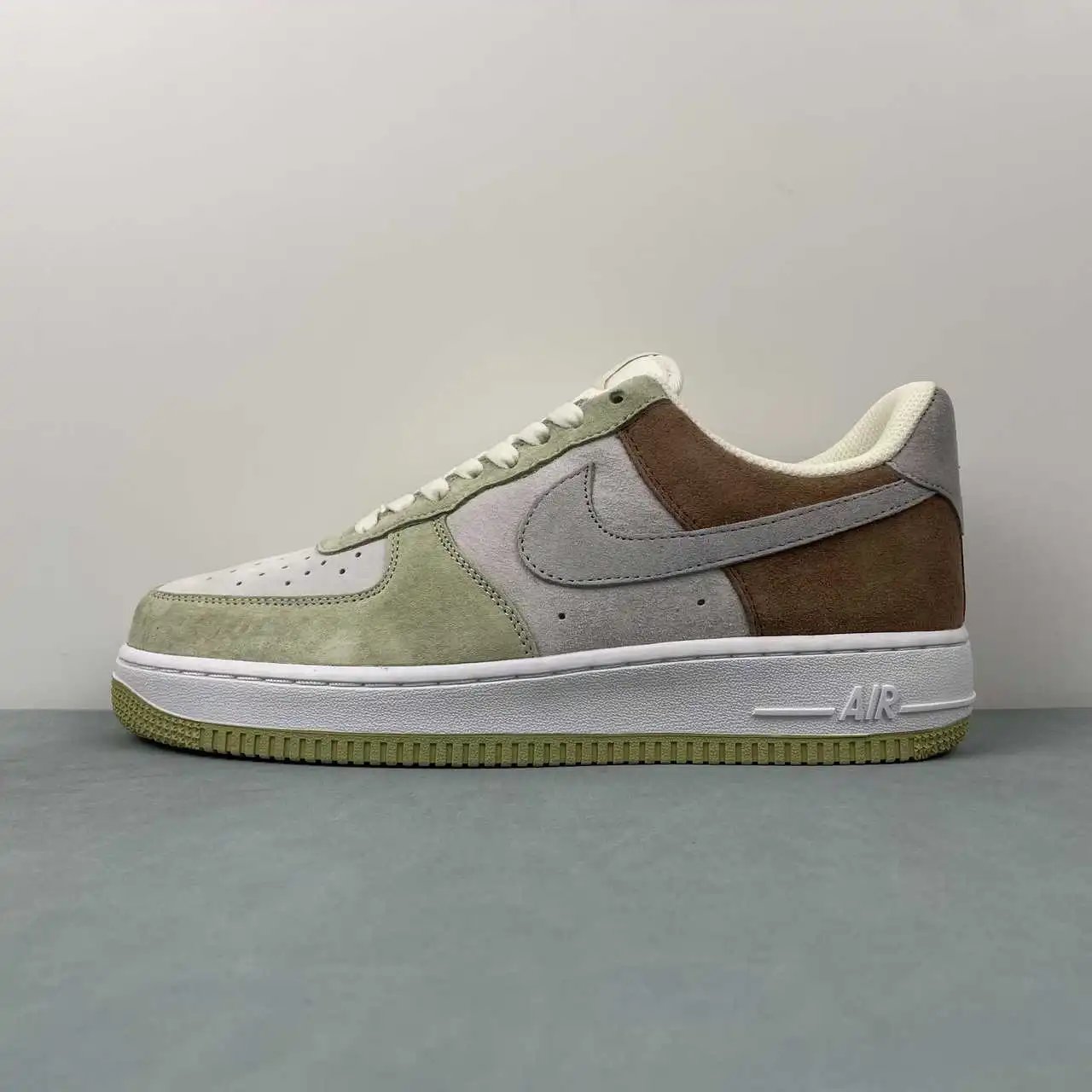 Nike Air Force 1 DL5819-618 thumbnail 4