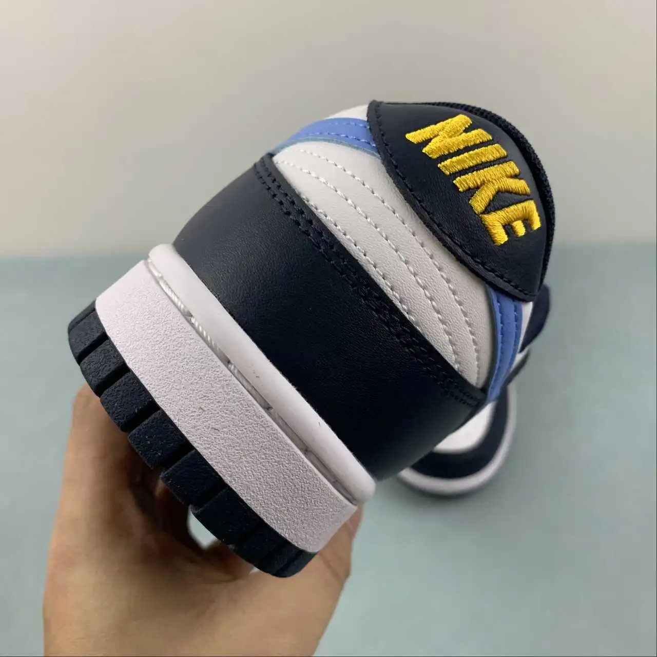 Nike Dunk Low FN7800-400 10