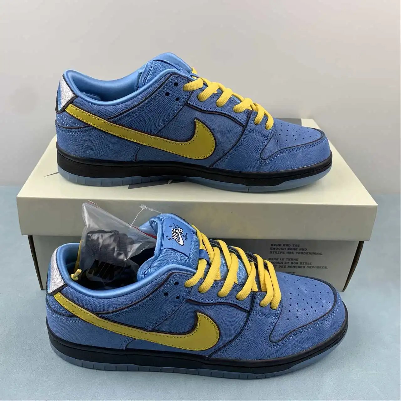 Nike Dunk Low FZ8320-400