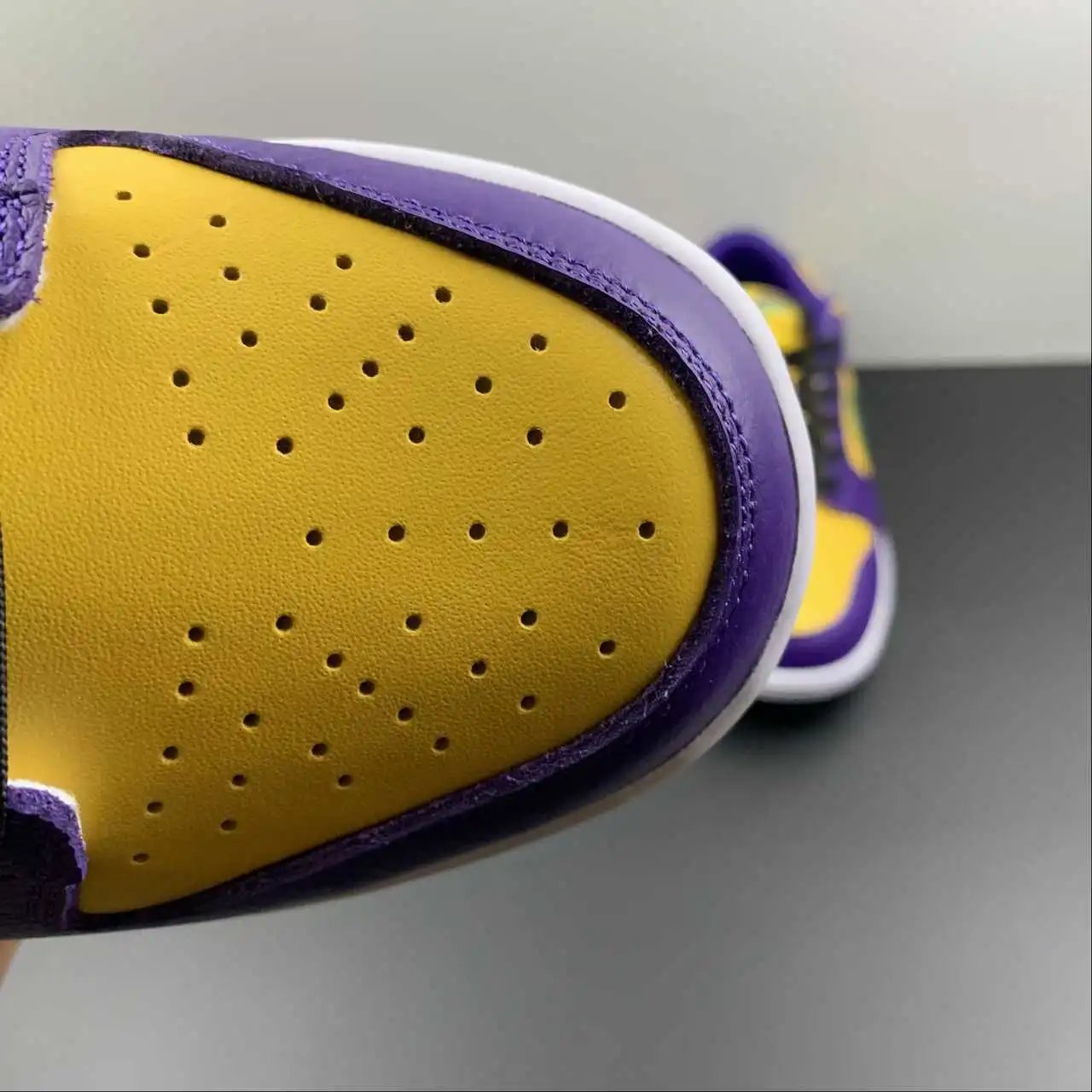 Nike Dunk Low DO9581-500 8