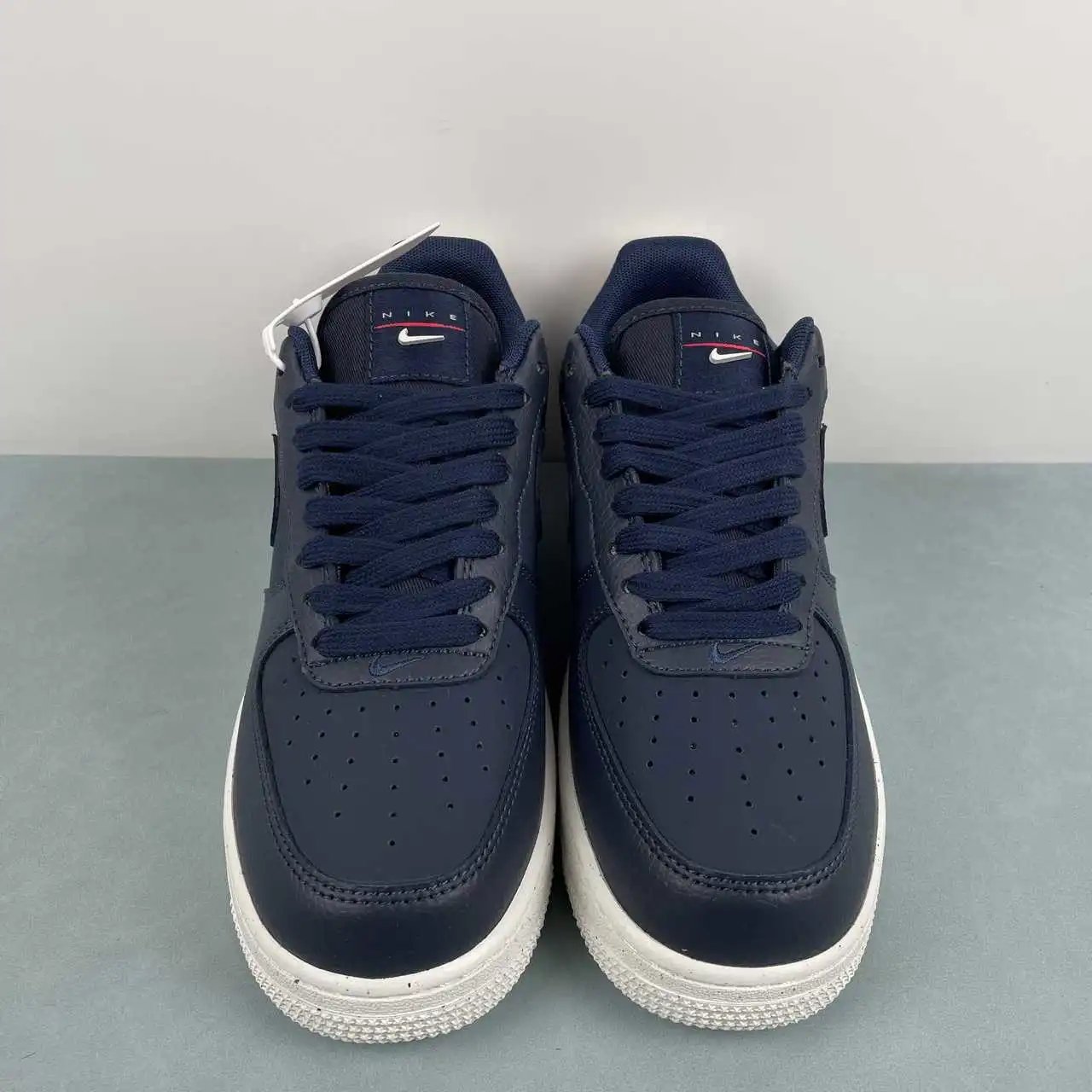 Nike Air Force 1 DZ2708-100 thumbnail 3