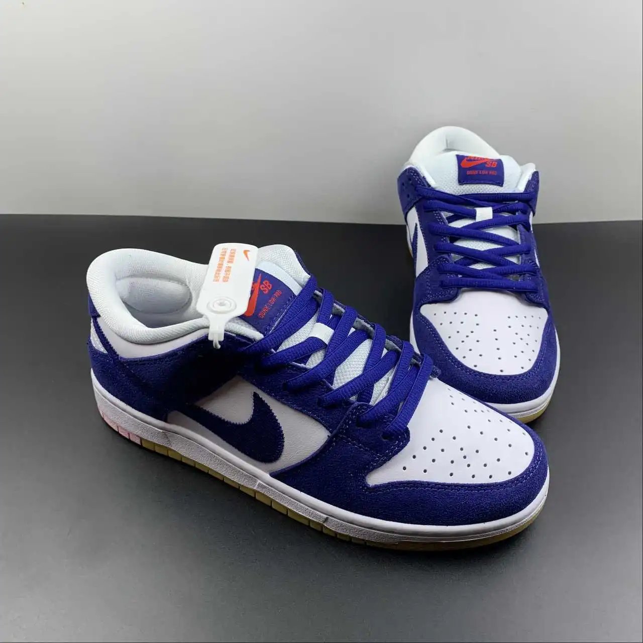 Nike Dunk Low DO9395-400 thumbnail 2