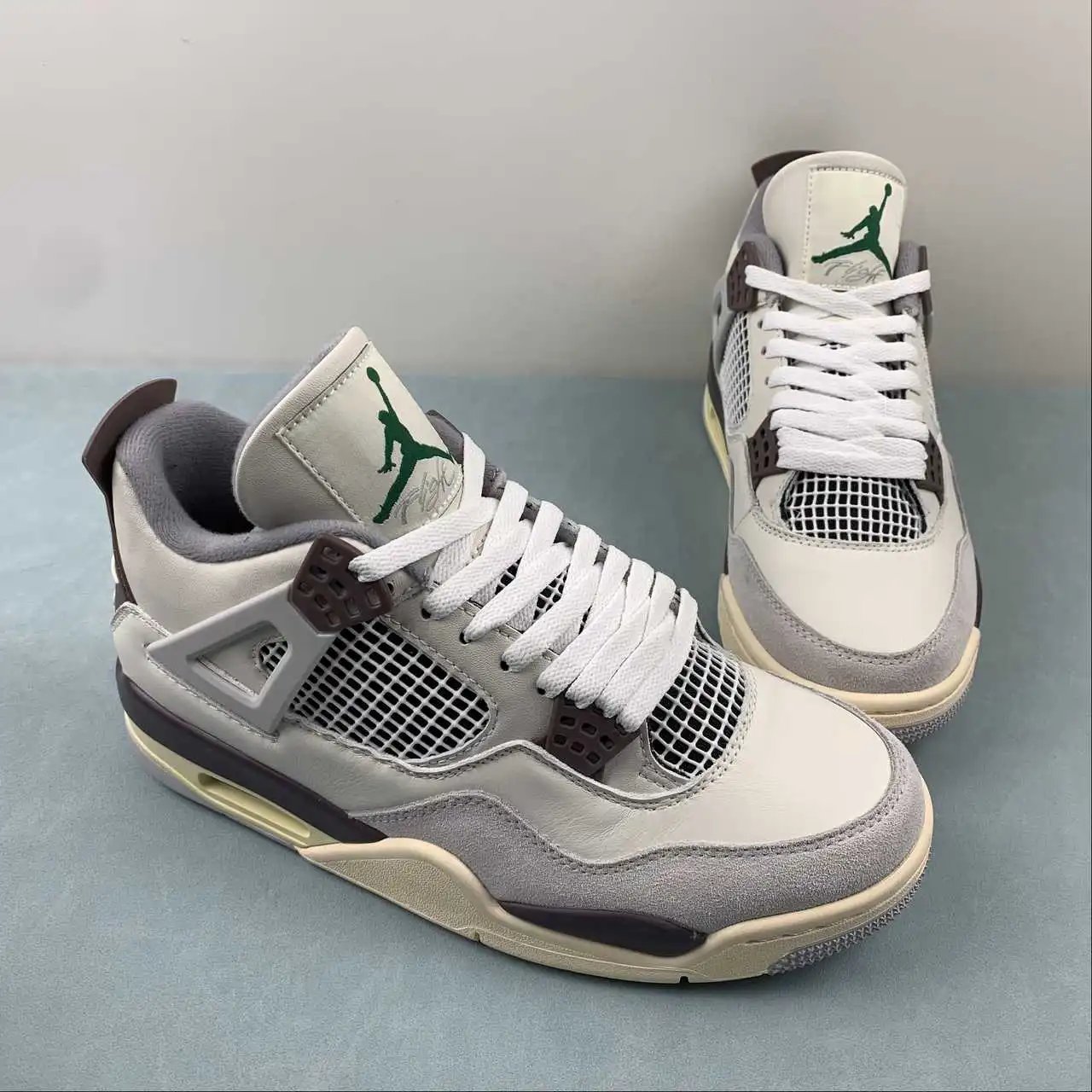 Air Jordan 4 DR5415-102 thumbnail 2