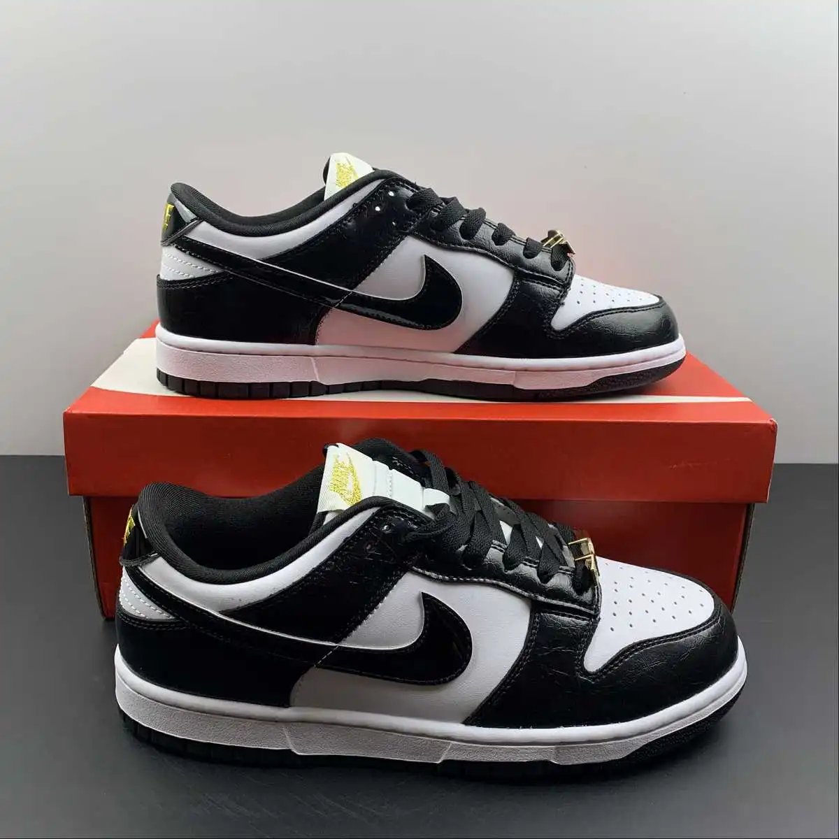Nike Dunk Low DR9511-100