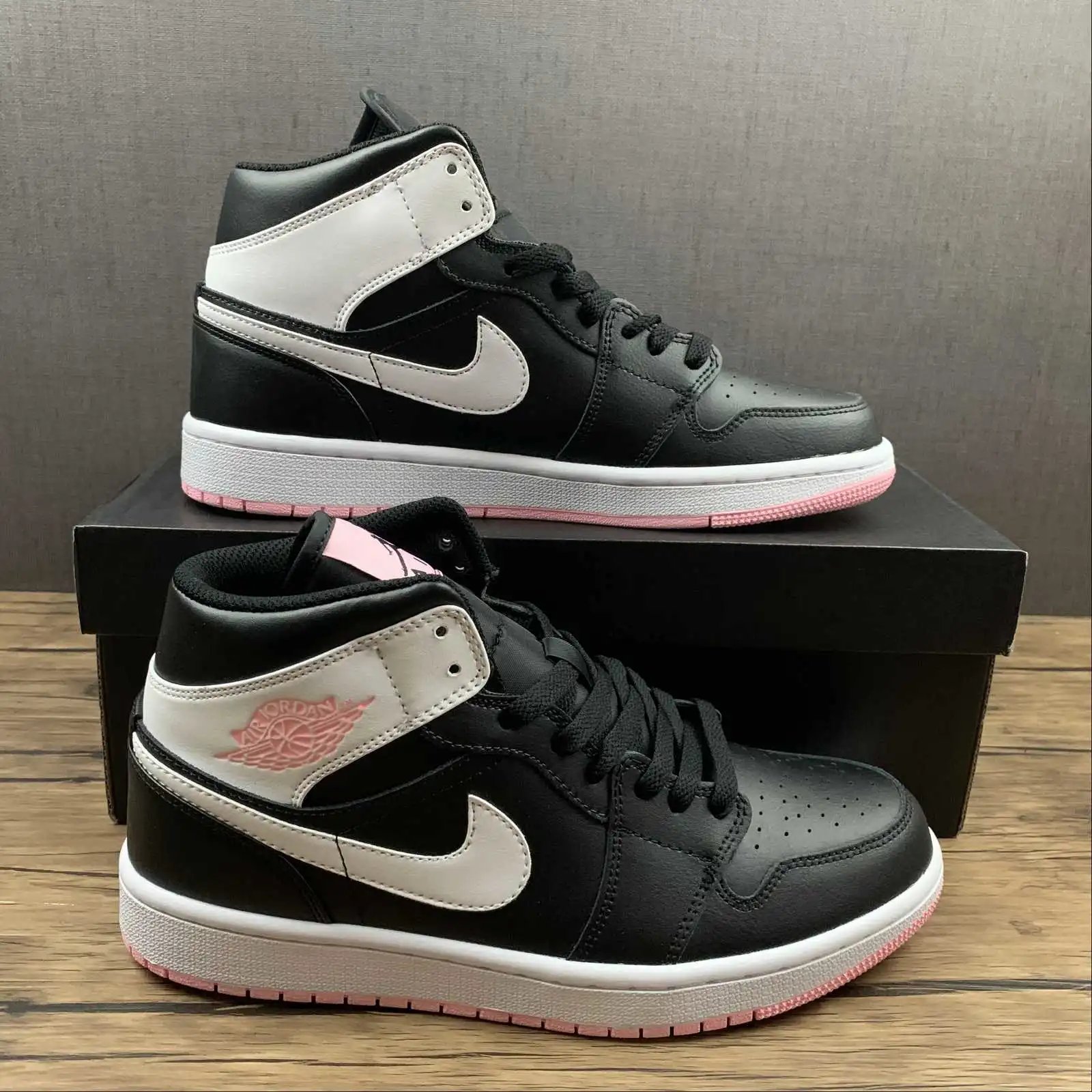 AJ1 Mid Black Pink – DH3227-106