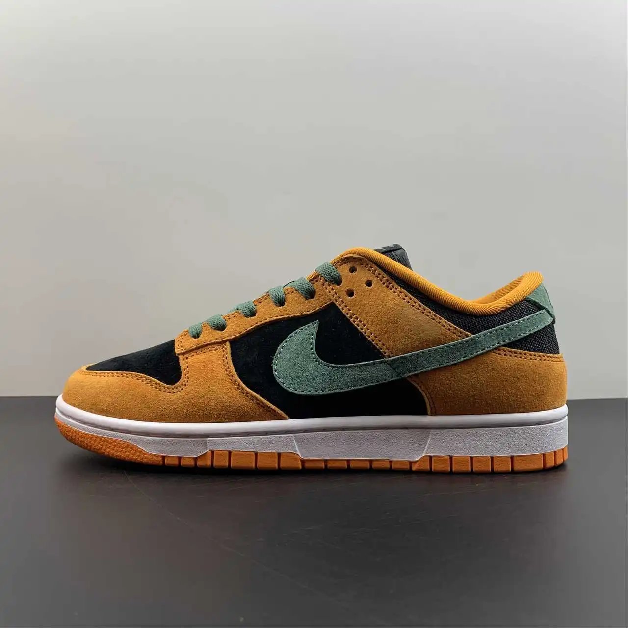 Nike Dunk Low DA1469-001 thumbnail 4