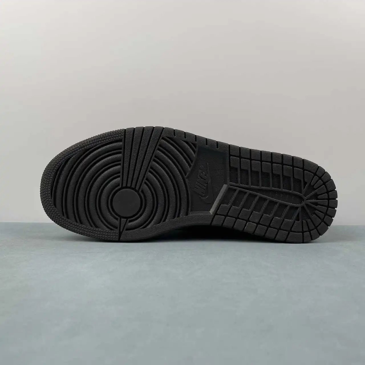 Air Jordan 1 Low CQ4277-115 11
