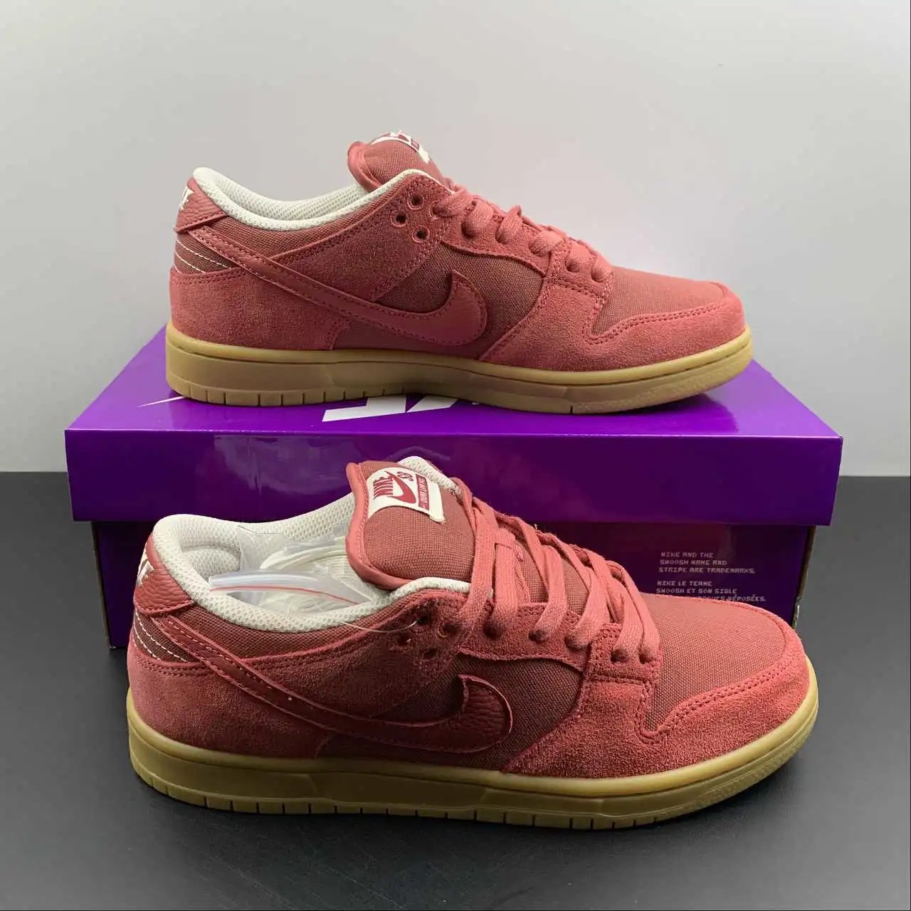 Nike Dunk Low DV5429-600