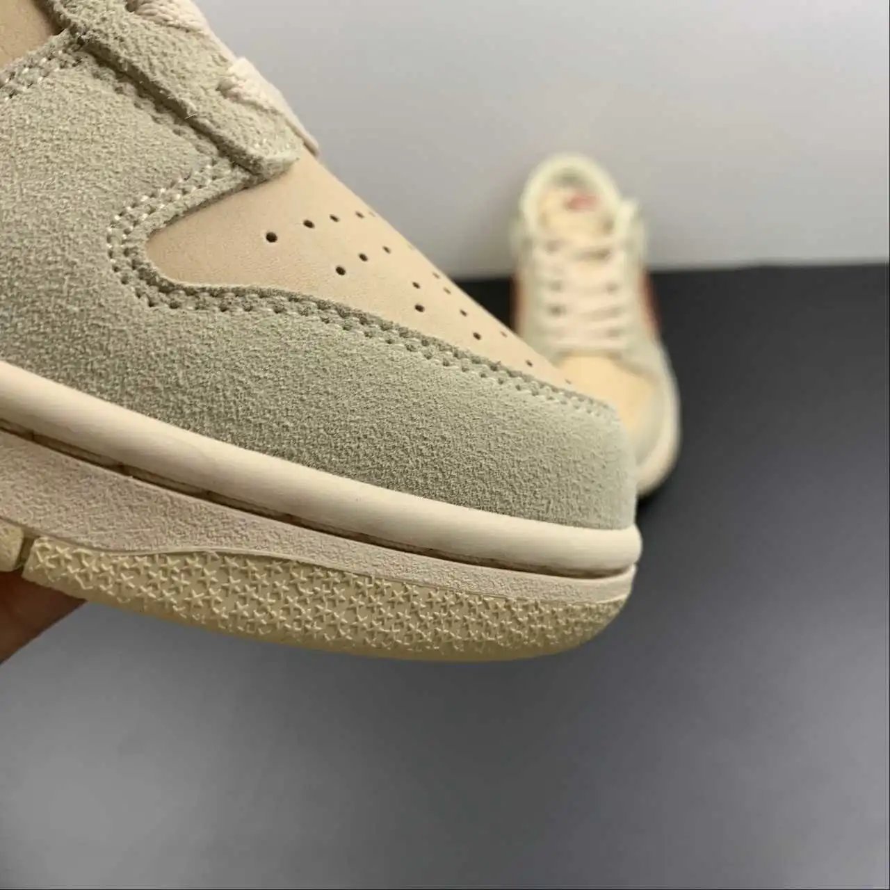 Nike Dunk Low DZ4706-200 7