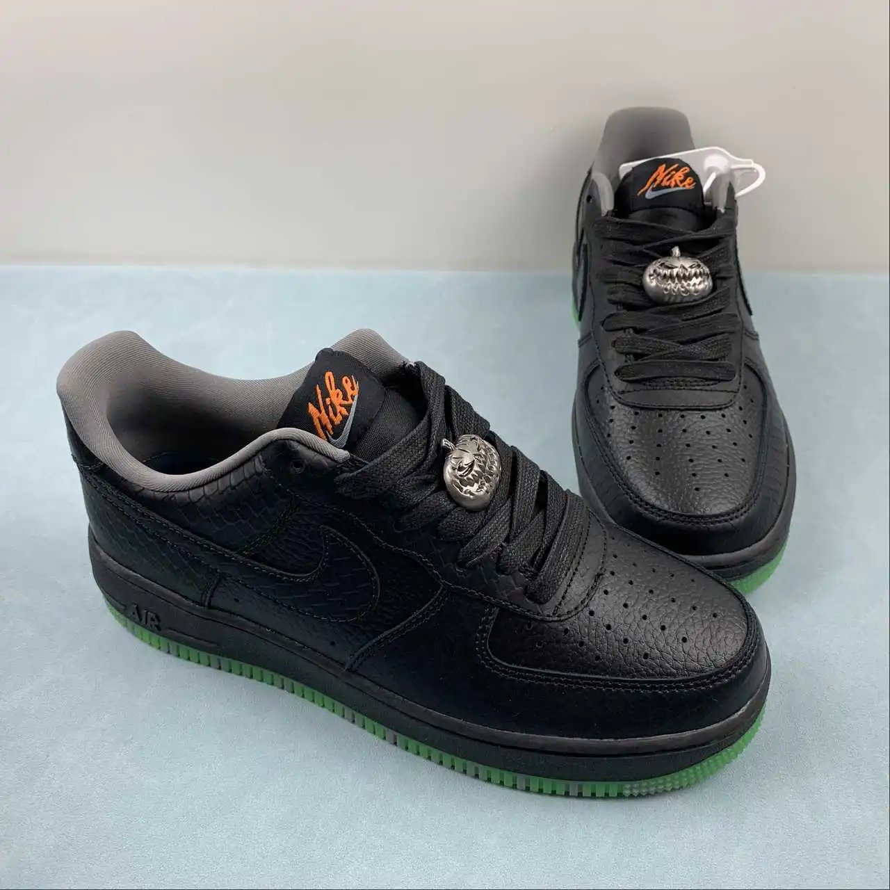 Nike Air Force 1 FQ8822-084 thumbnail 2
