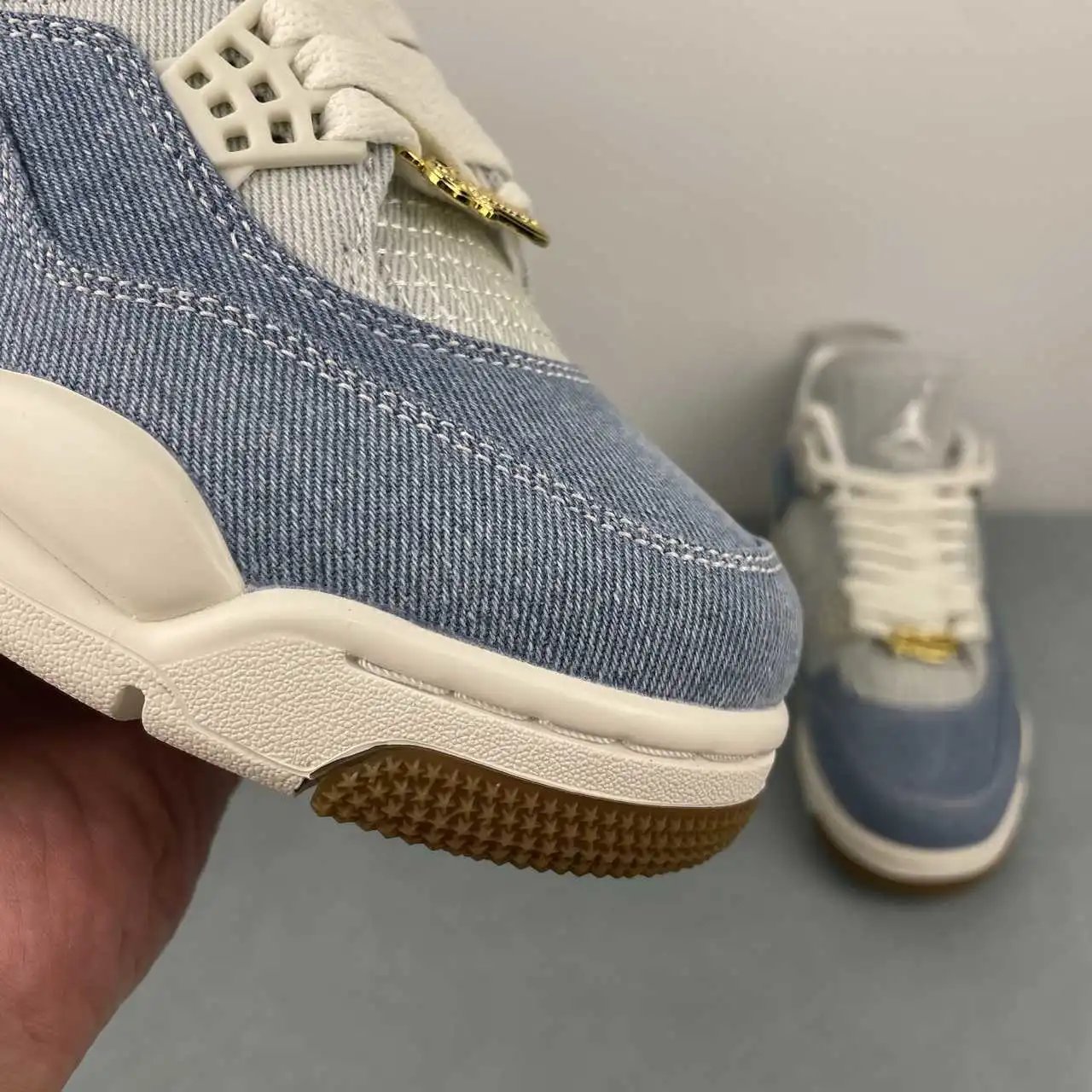 Air Jordan 4 IB6716-100 8