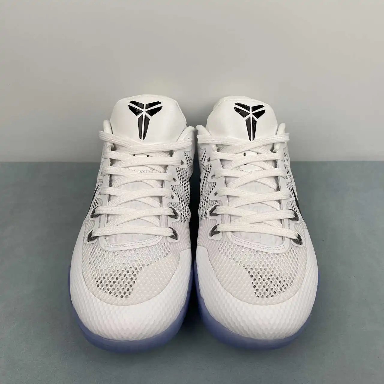 Nike Kobe 836183-100 thumbnail 3