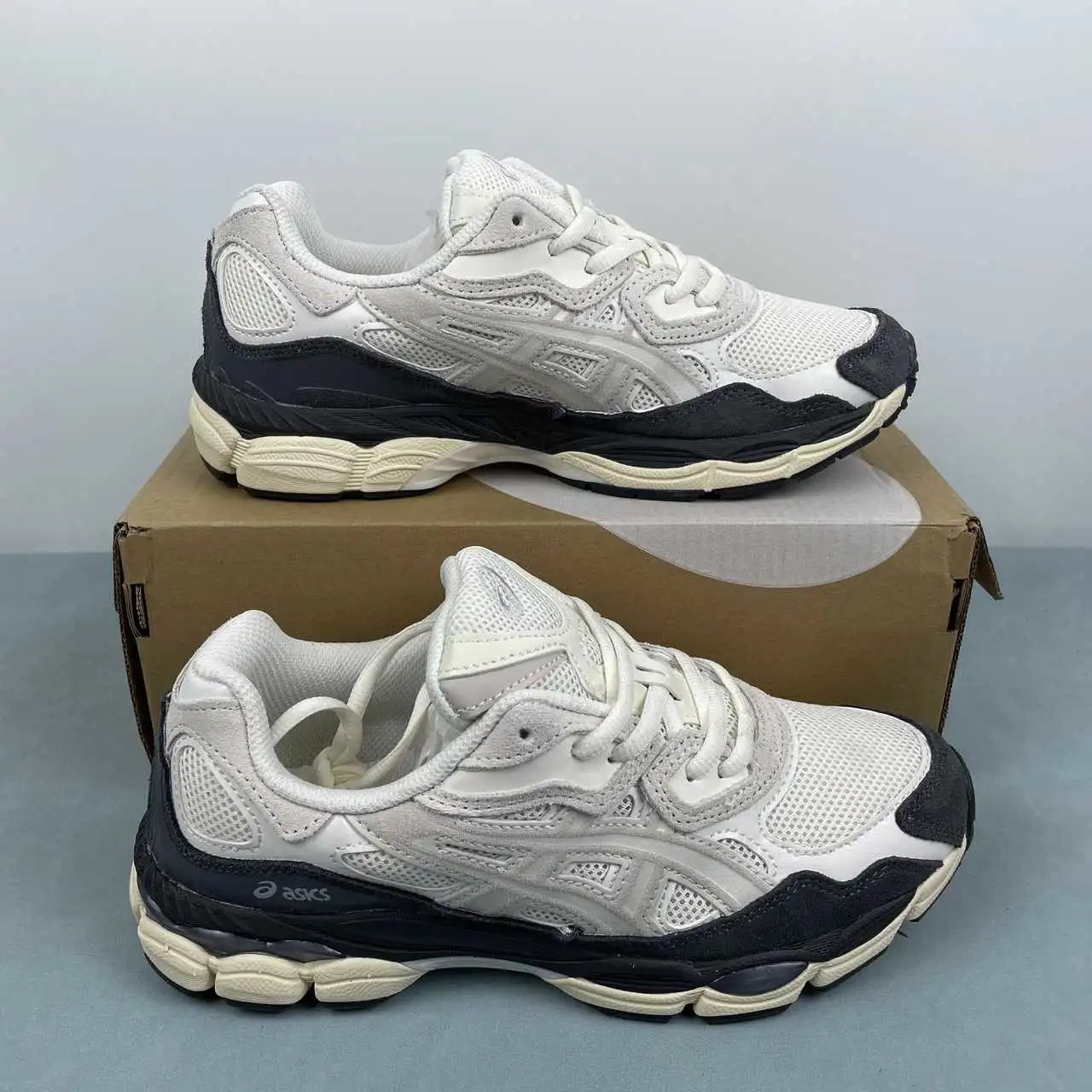 Asics CEL-NYC 1203A383-111