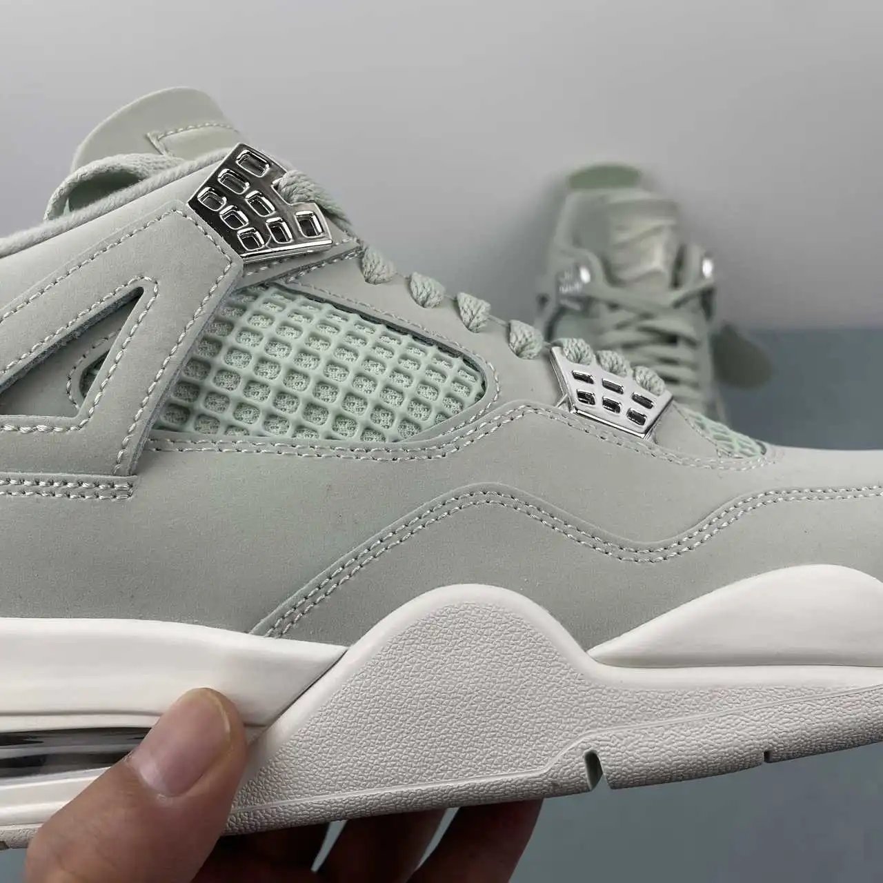 Air Jordan 4 HV0823-003 8