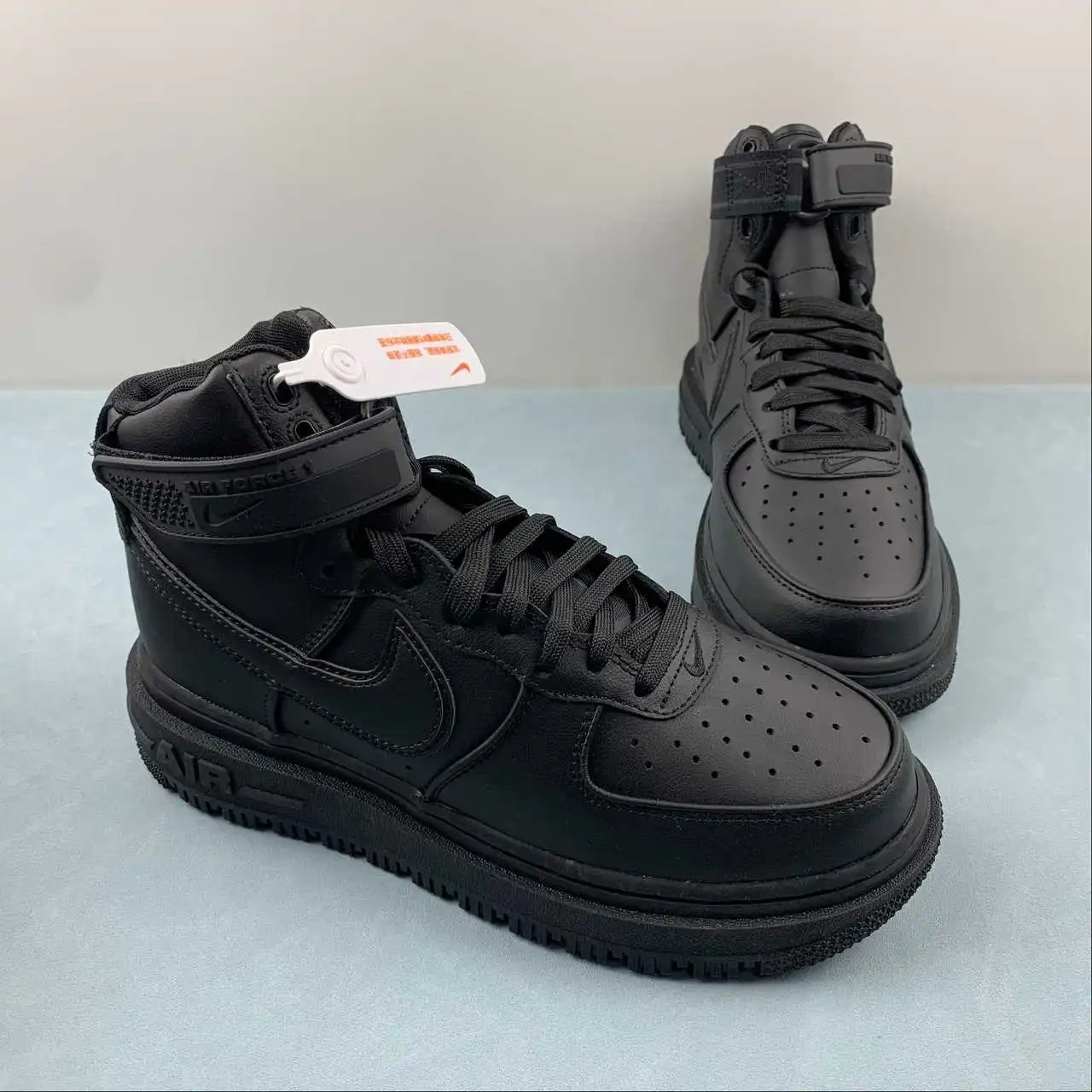 Nike Air Force 1 DA0418-001 thumbnail 2