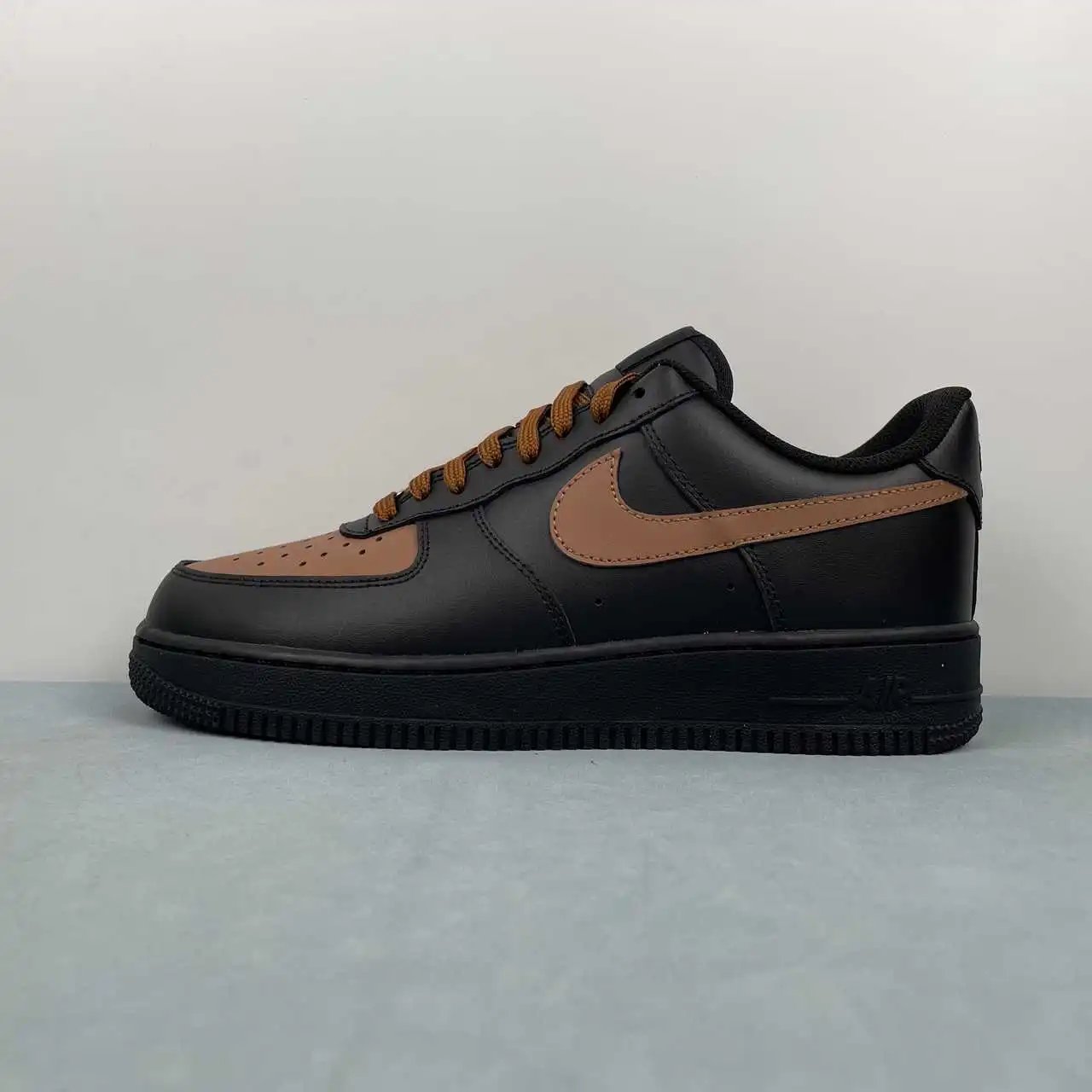 Nike Air Force 1 FV5951-001 thumbnail 4