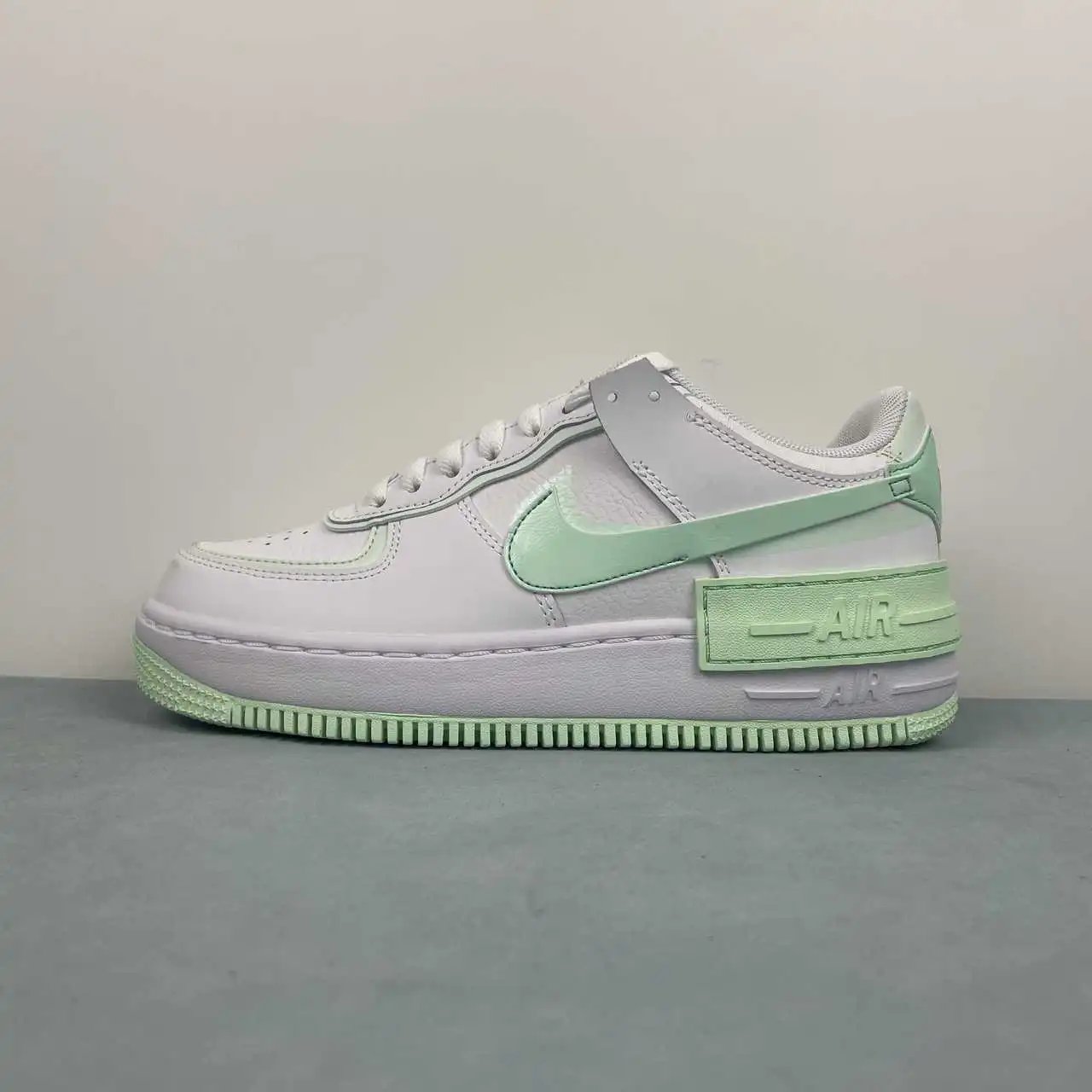 Nike Air Force 1 FZ3773-100 thumbnail 4