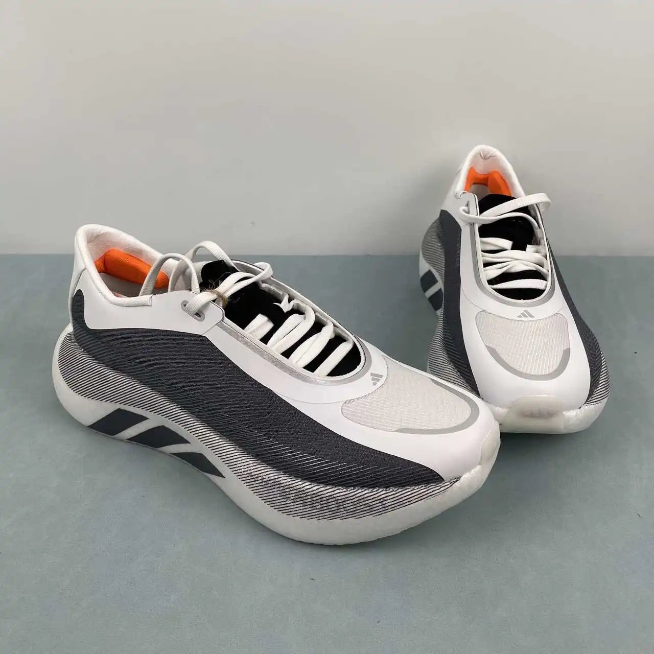 Adidas HYPERBOOST EDGE M HQ9528 thumbnail 2