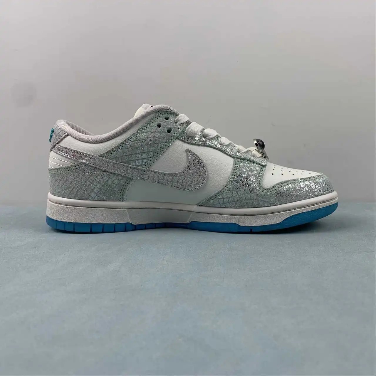 Nike Dunk Low FZ5065-111 5