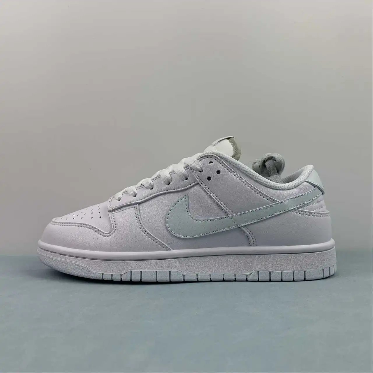 Nike Dunk Low DV0831-101 thumbnail 4