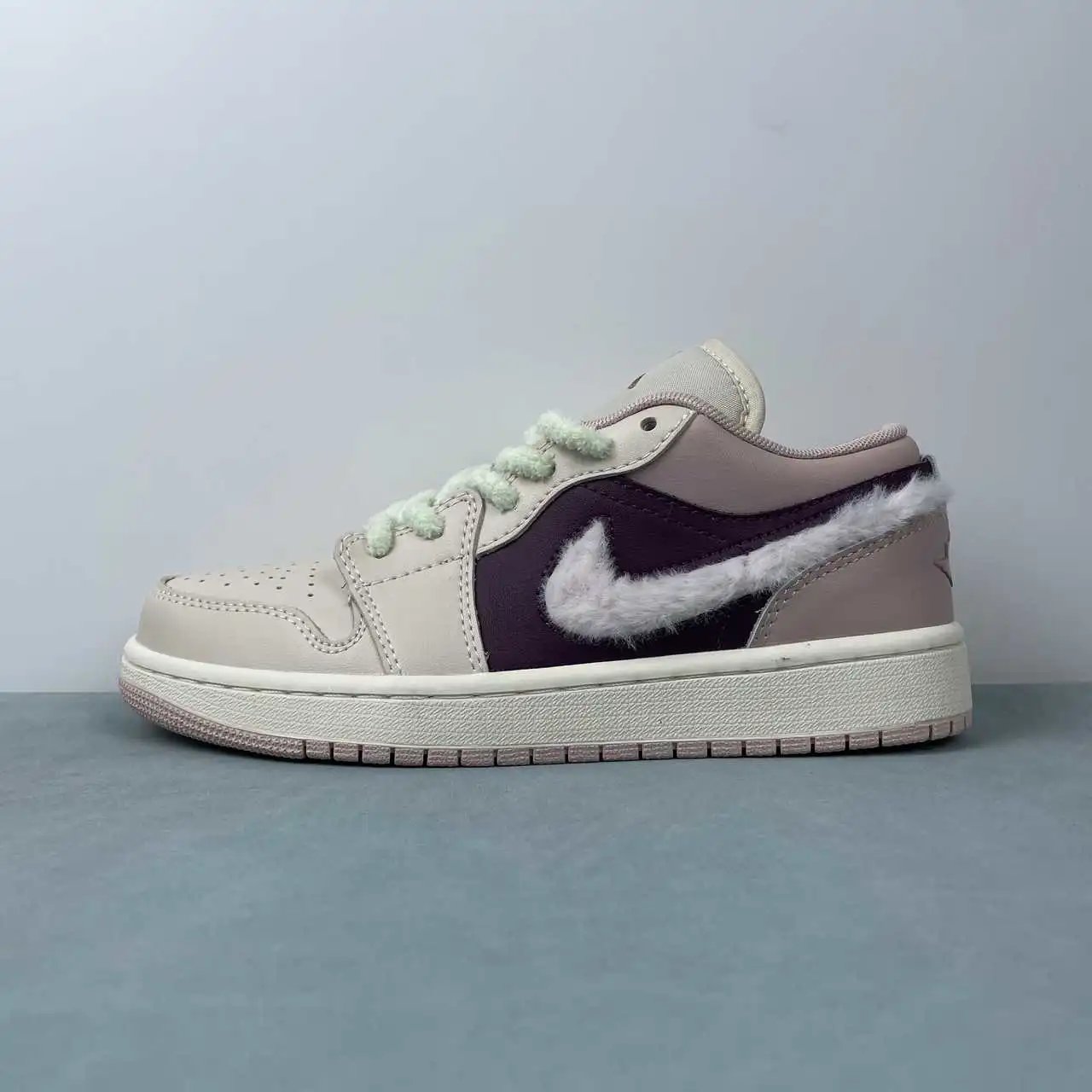 Air Jordan 1 Low Fz3928-200 5