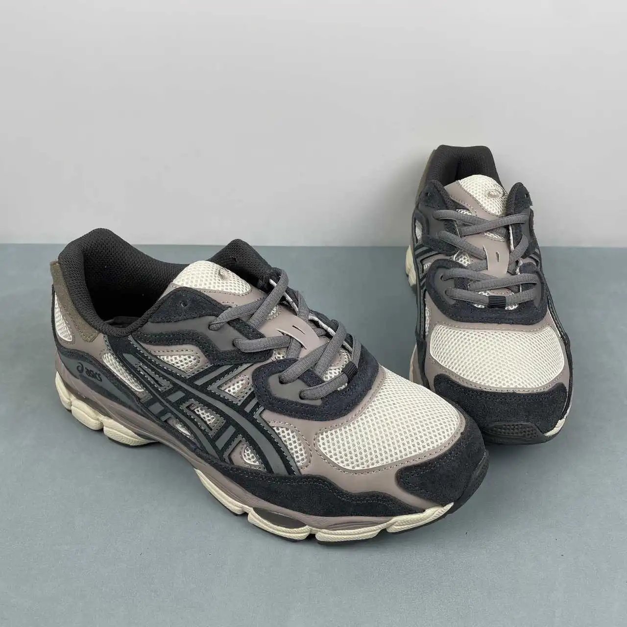 Asics CEL-NYC 1201A789-250 thumbnail 2