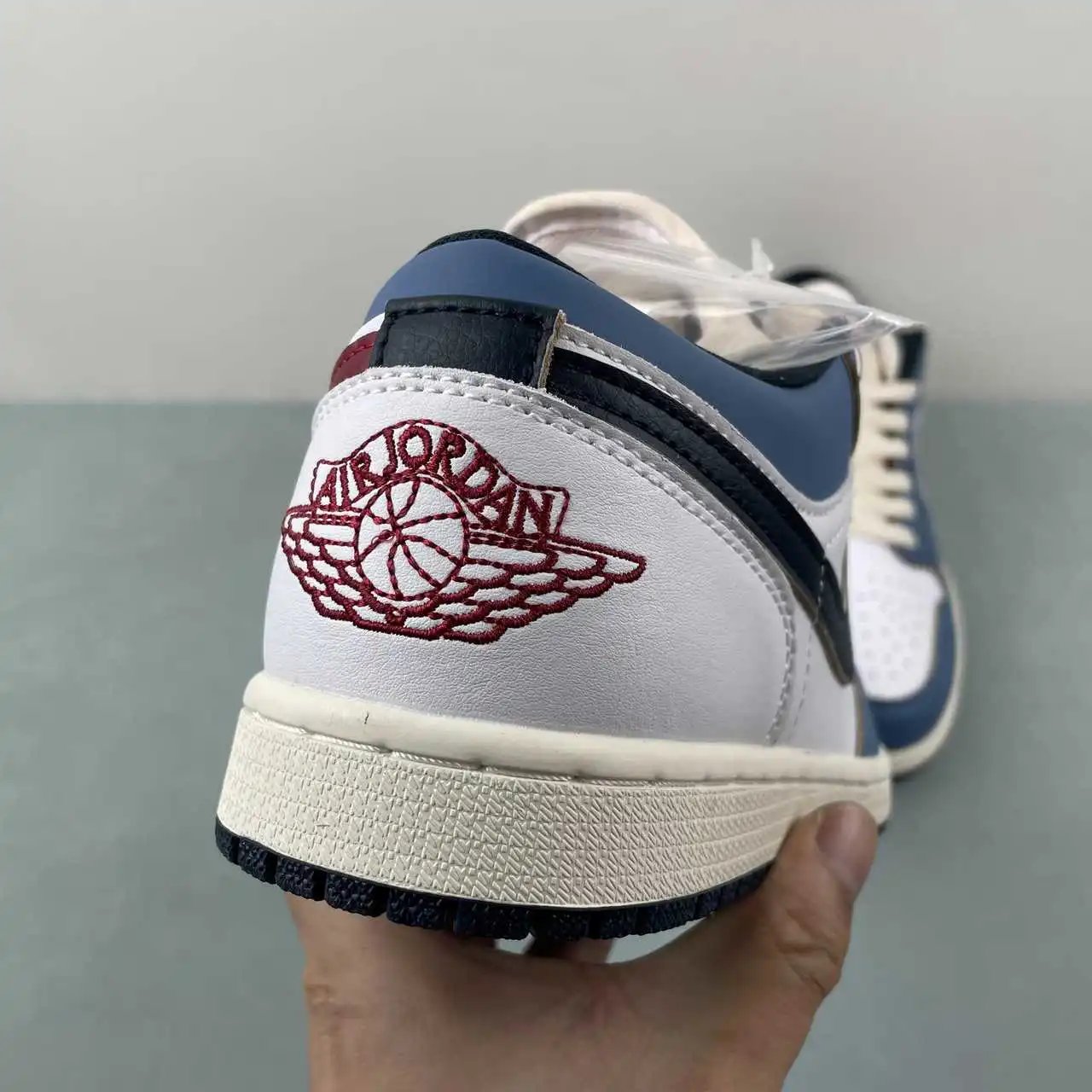Air Jordan 1 Low HM3711-144 8