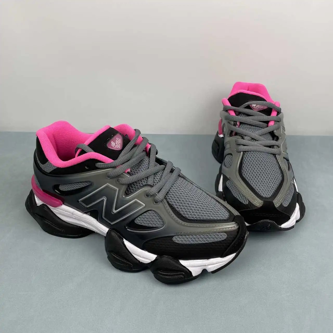 New Balance 9060 U9060CKY thumbnail 2