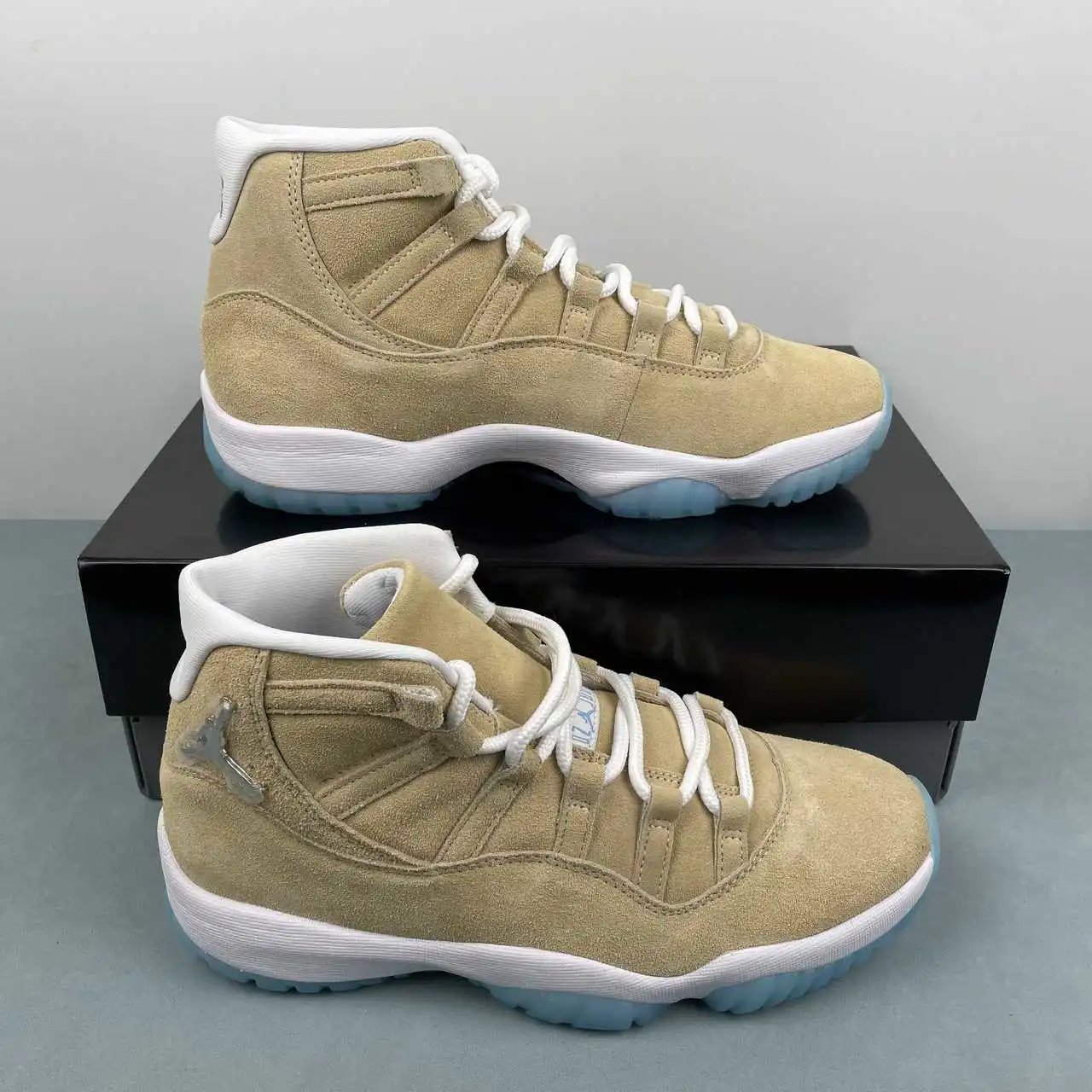 AJ11 Khaki Ice Blue – IO8960-707