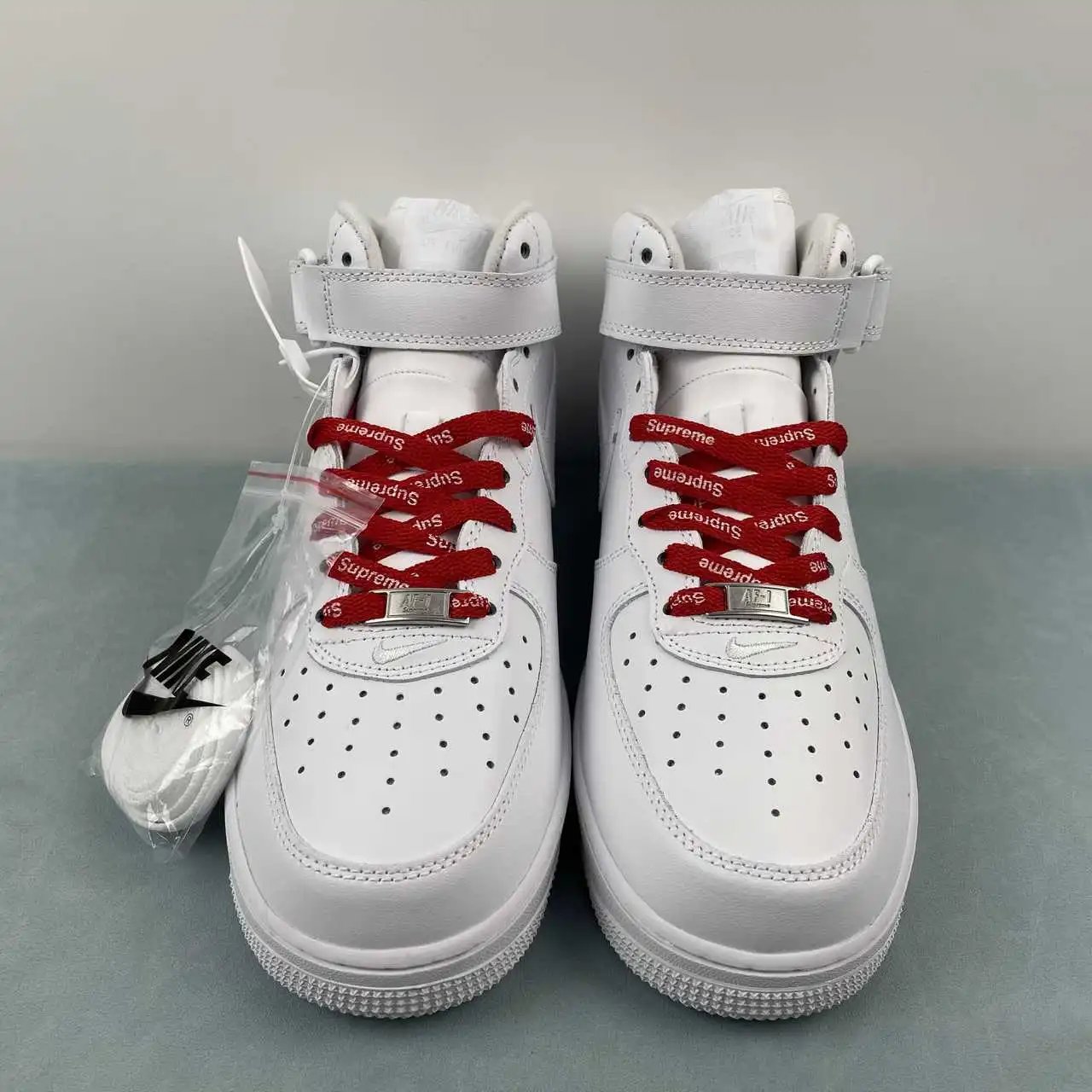 Nike Air Force 1 FZ8784-100 thumbnail 3