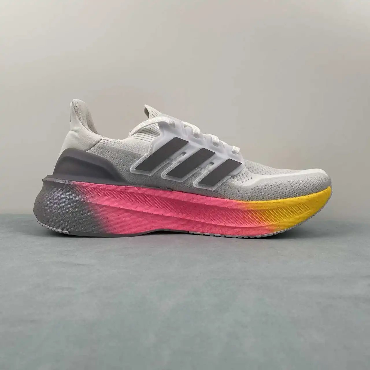 Adidas Ultra Boost 5 UB ID8810 thumbnail 4