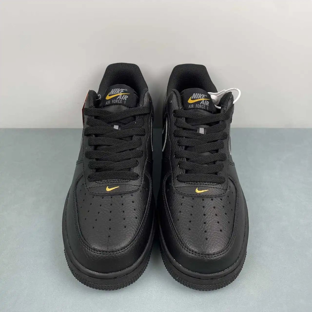 Nike Air Force 1 IB7677-001 thumbnail 3