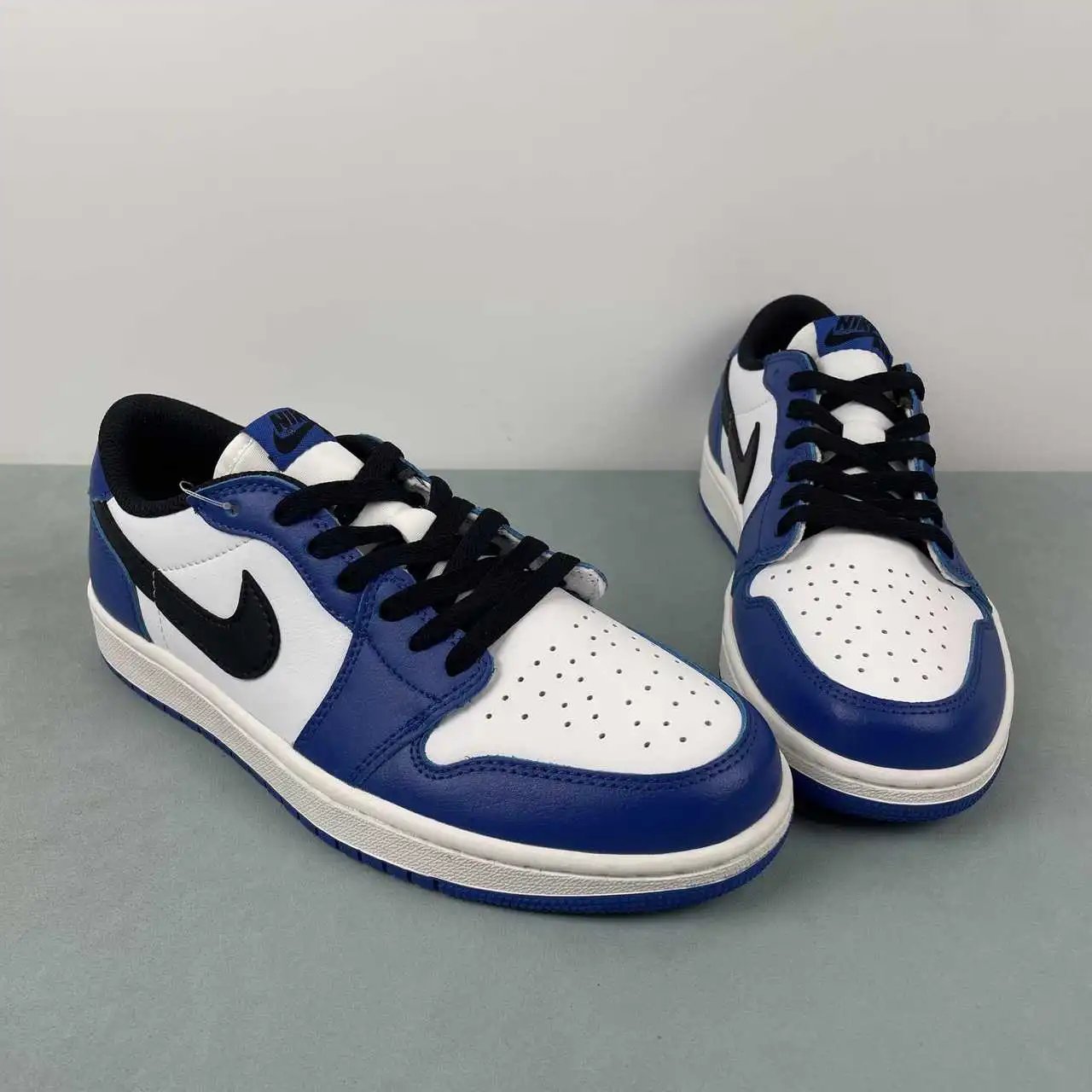 Air Jordan 1 Low CZ0790-140 thumbnail 2