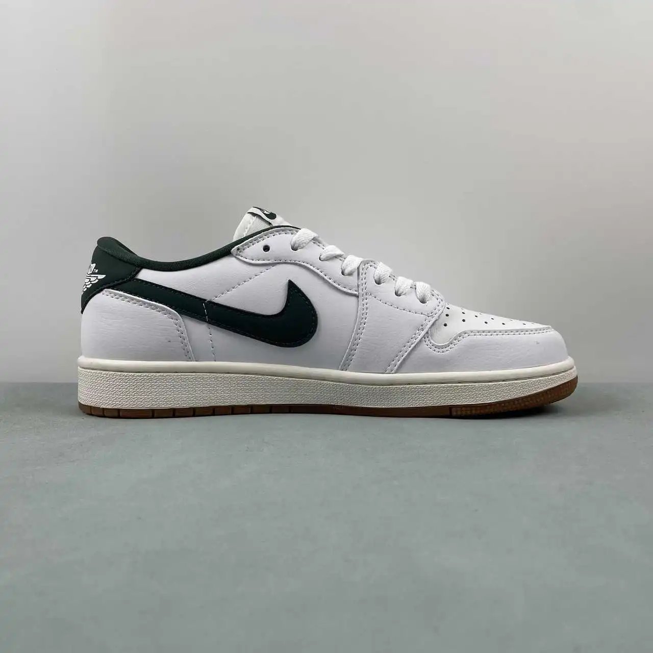 Air Jordan 1 Low CZ0775-133 6