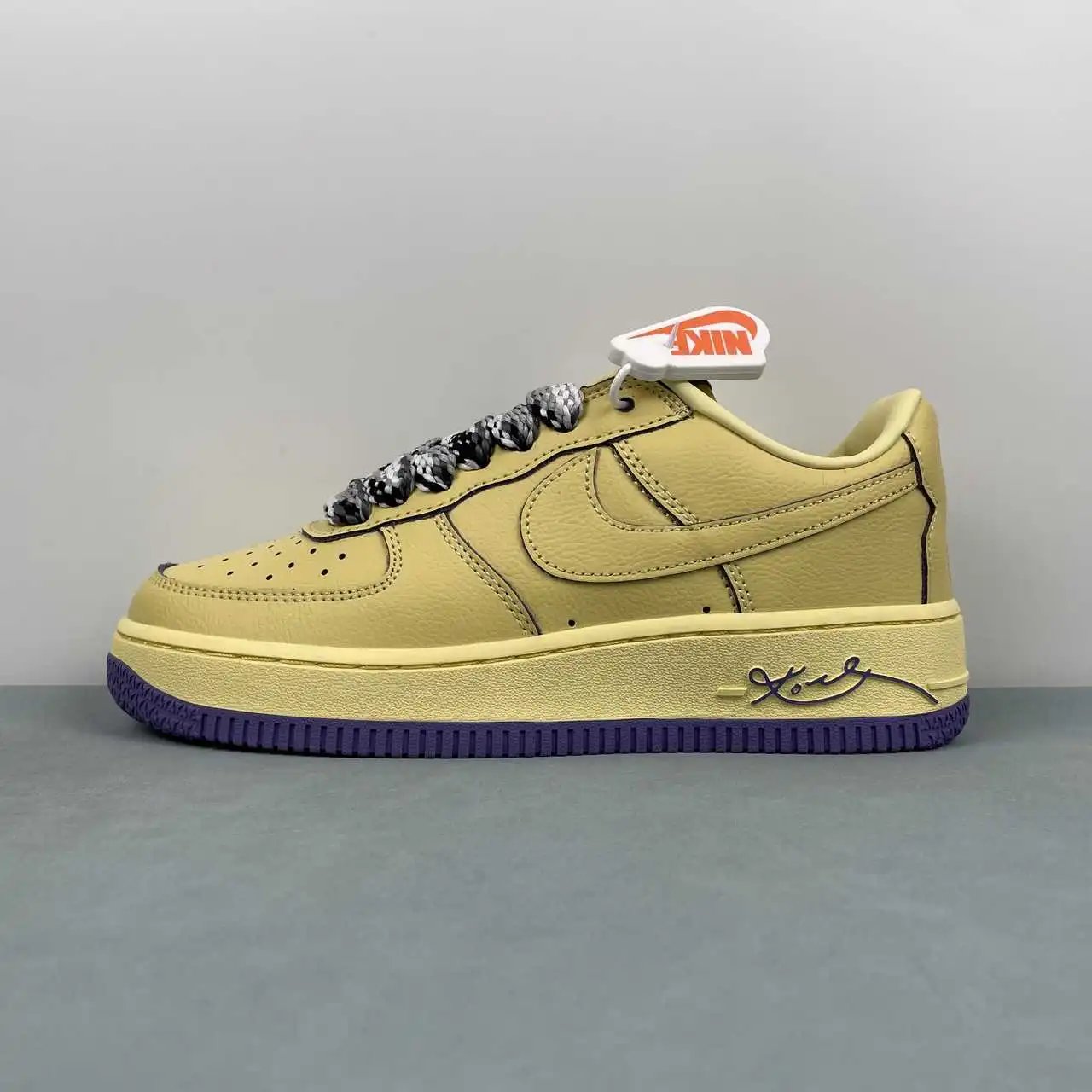 Nike Air Force 1 HV9408-700 thumbnail 4