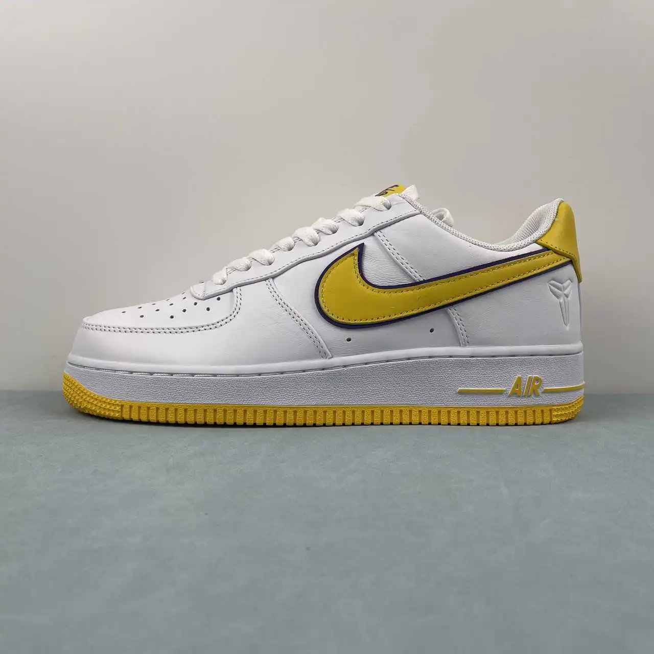 Nike Air Force 1 FZ1151-100 thumbnail 4
