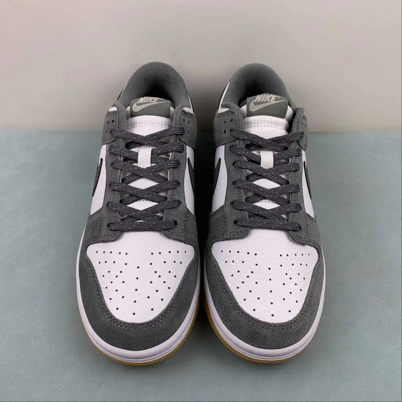 Nike Dunk Low FV0389-100 thumbnail 3