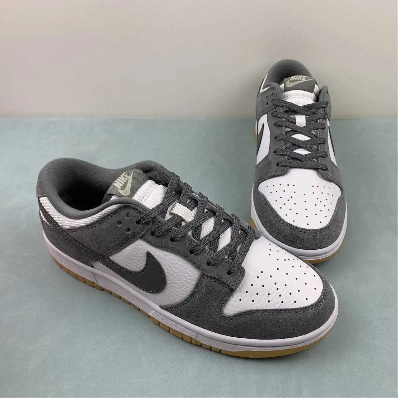 Nike Dunk Low FV0389-100 thumbnail 2