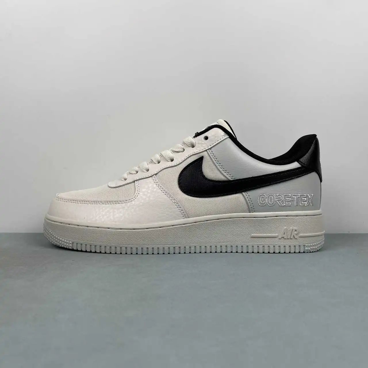 Nike Air Force 1 CK2630-004 thumbnail 4