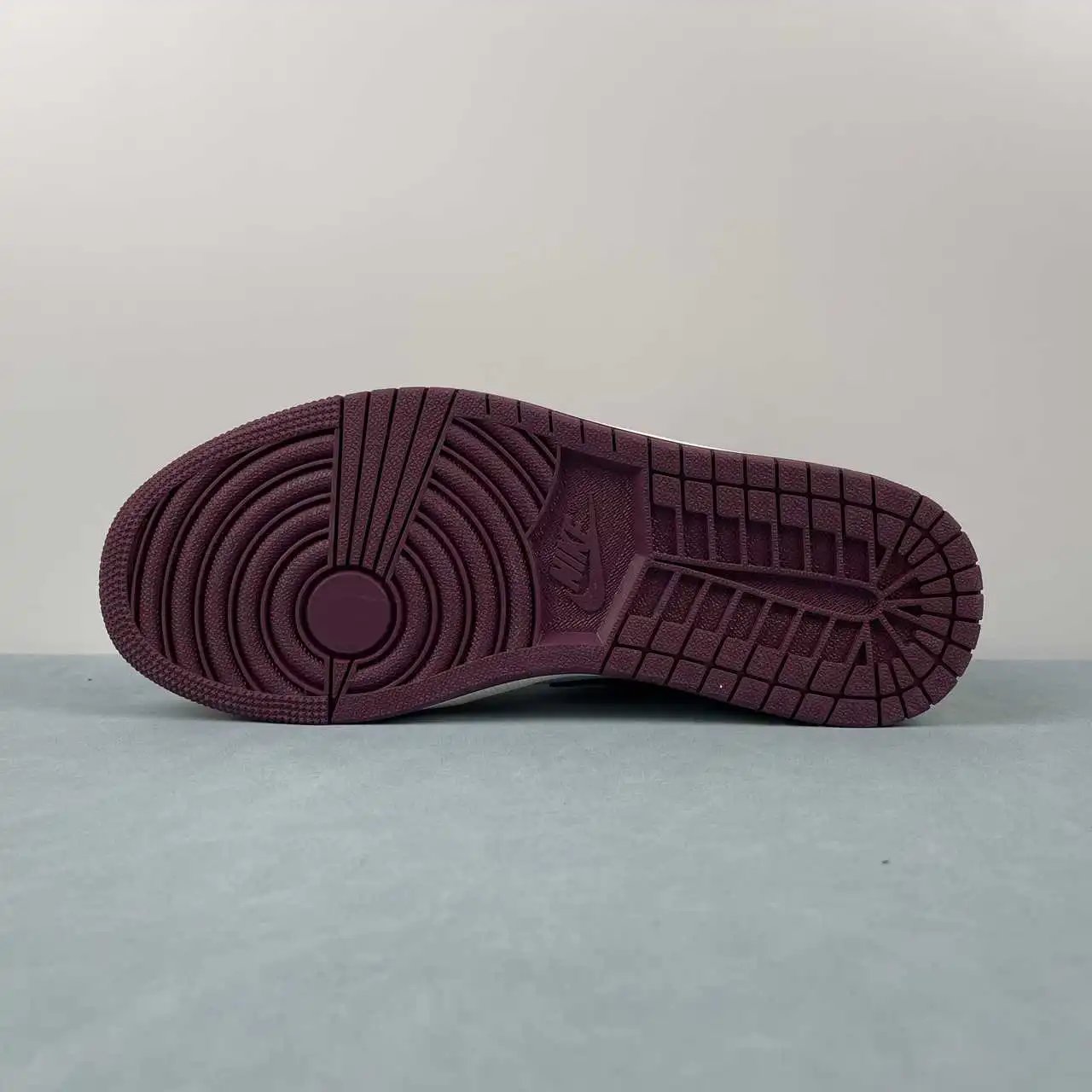 Air Jordan 1 Low DC0774-161 11