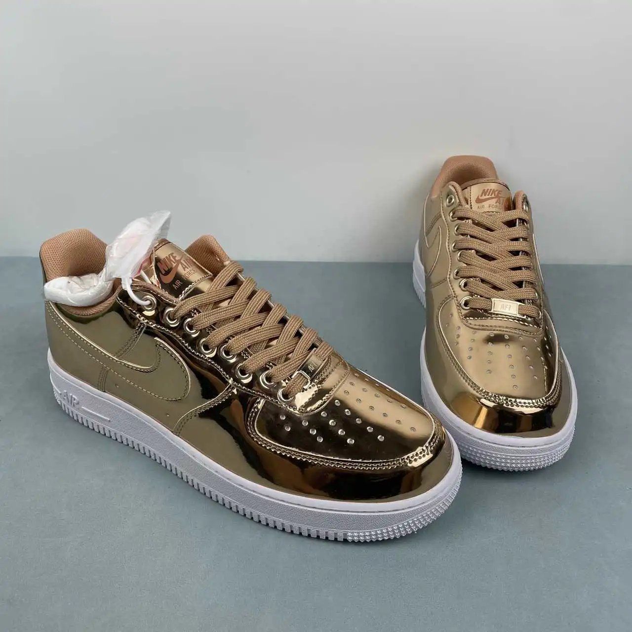 Nike Air Force 1 CQ6566-900 thumbnail 2