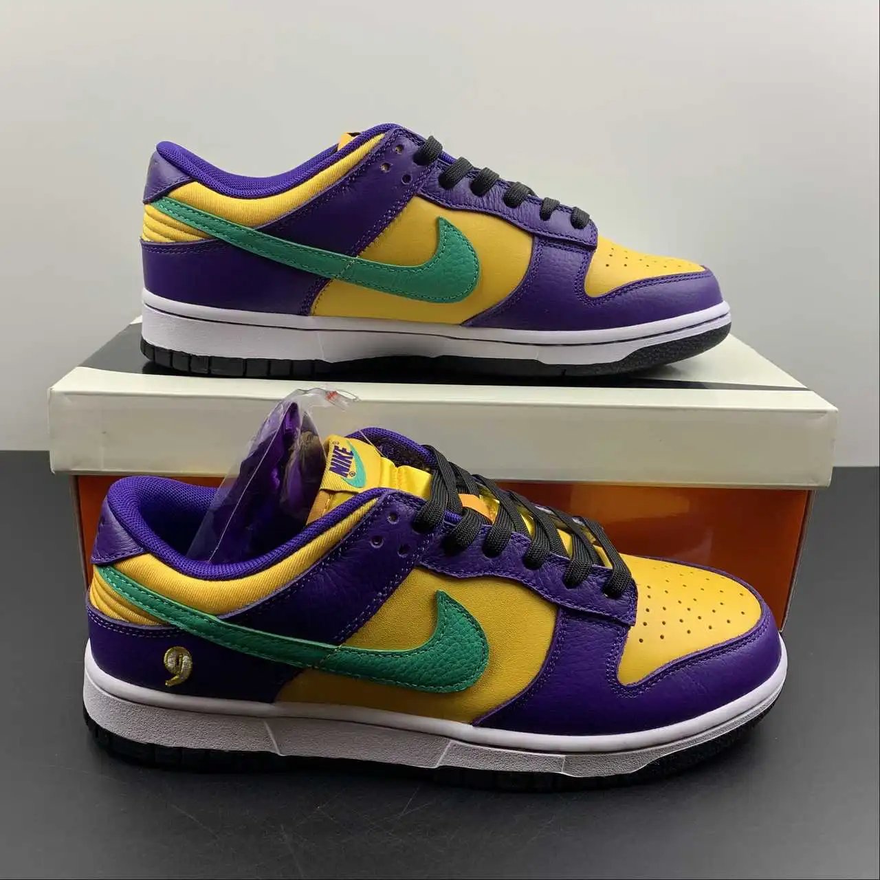Nike Dunk Low DO9581-500
