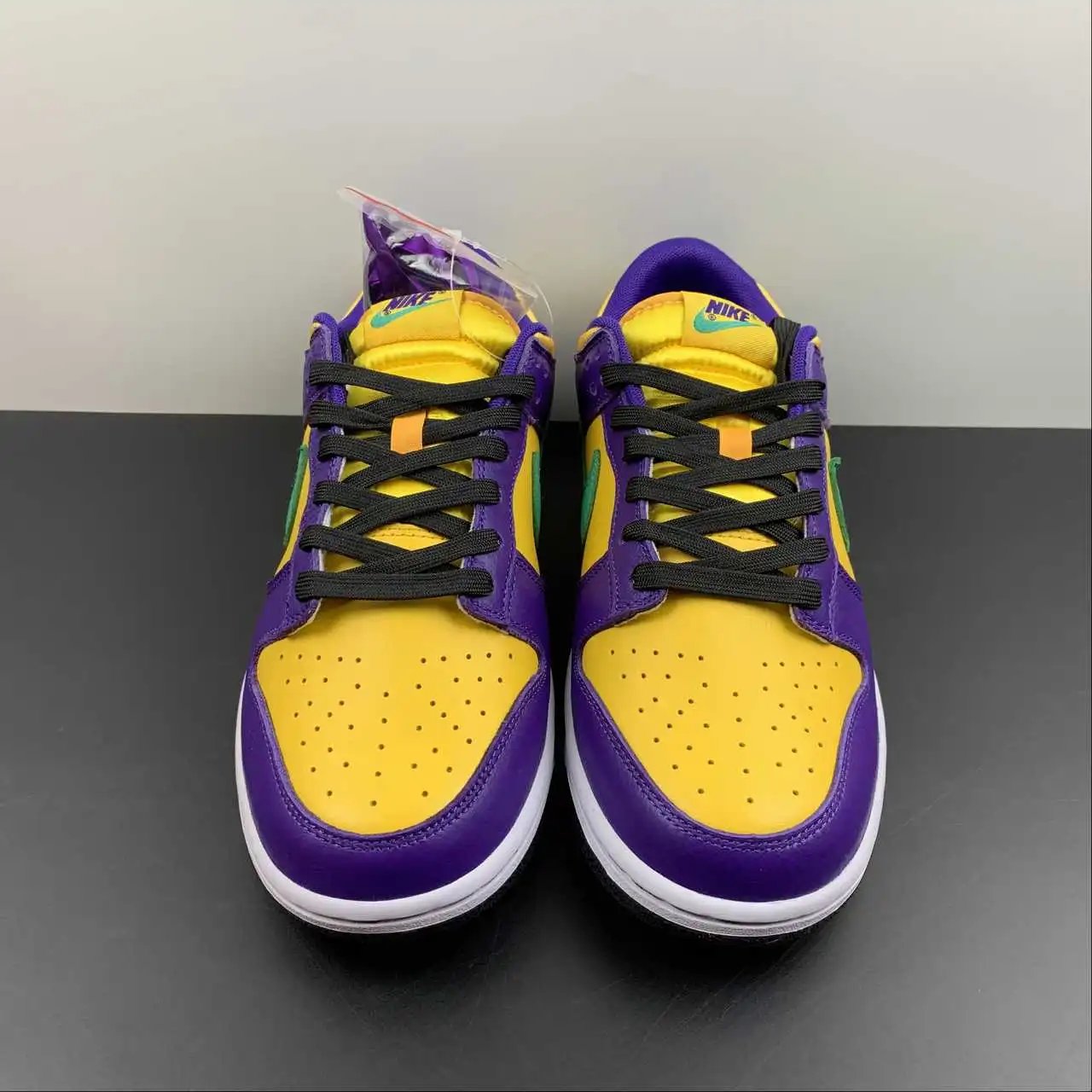Nike Dunk Low DO9581-500 thumbnail 3