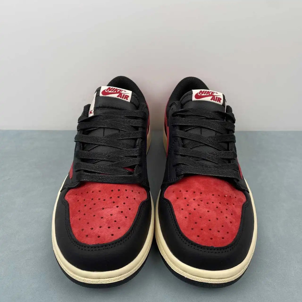 Air Jordan 1 Low DM7866-061 thumbnail 3