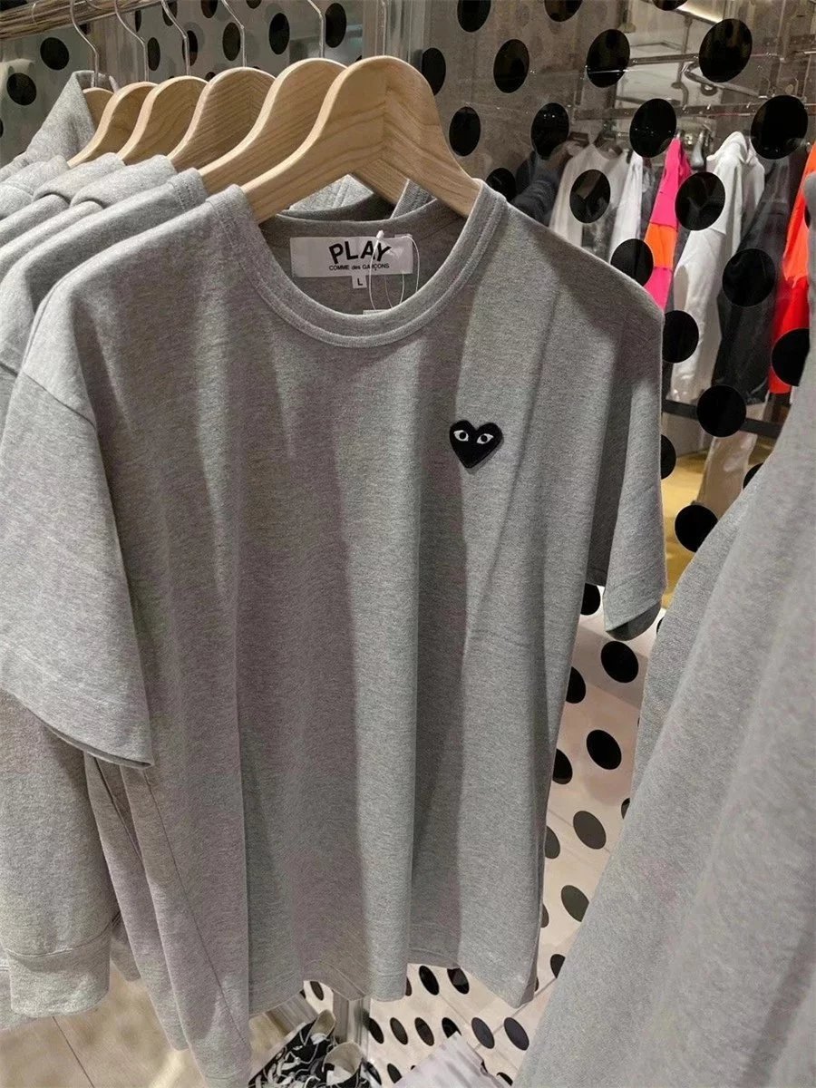 Play Comme des Garçons Red Heart Navy T-Shirt - 13
