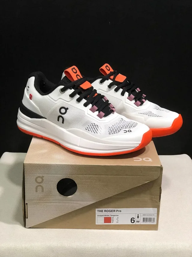 On Sneakers Low-top lace-up knit product detail image 2