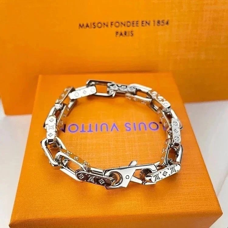Silver Bracelet 21CM