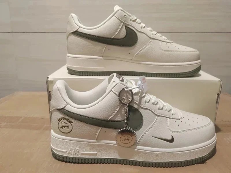 Casual Sports Shoes photo 7